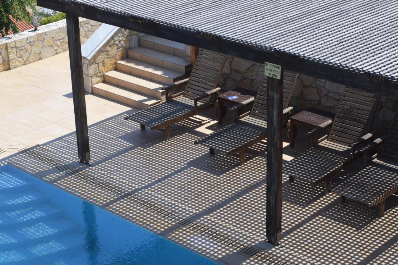 Villa Pasifai Mourteri Bagian luar foto